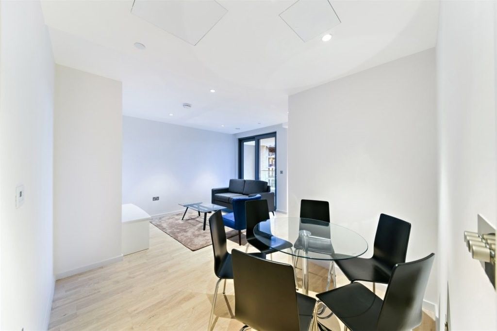 Property photo 2 of 16 Reception