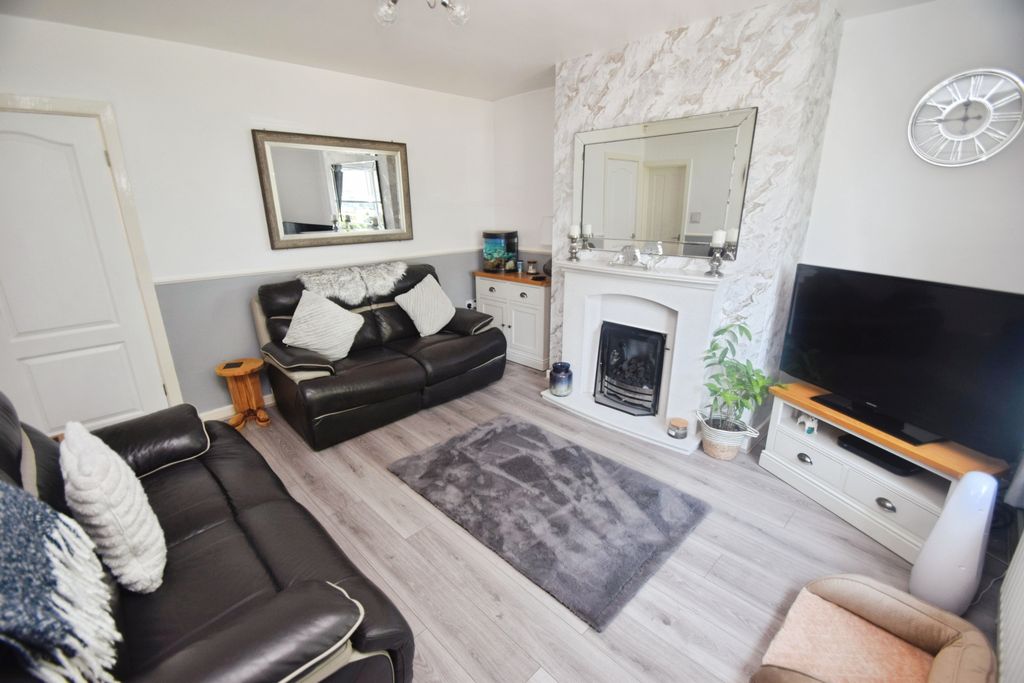 Property photo 3 of 14 Bfc9662d-Lounge