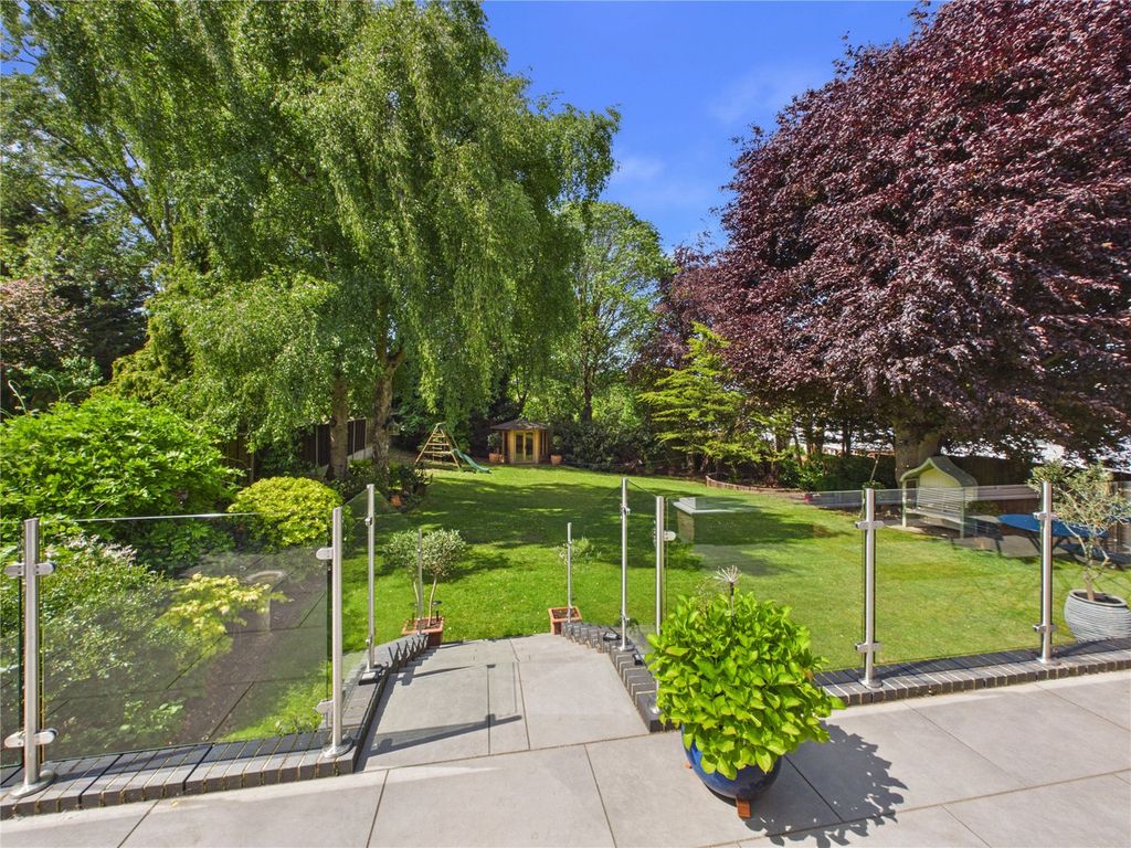 Property photo 3 of 17 Picture No. 32