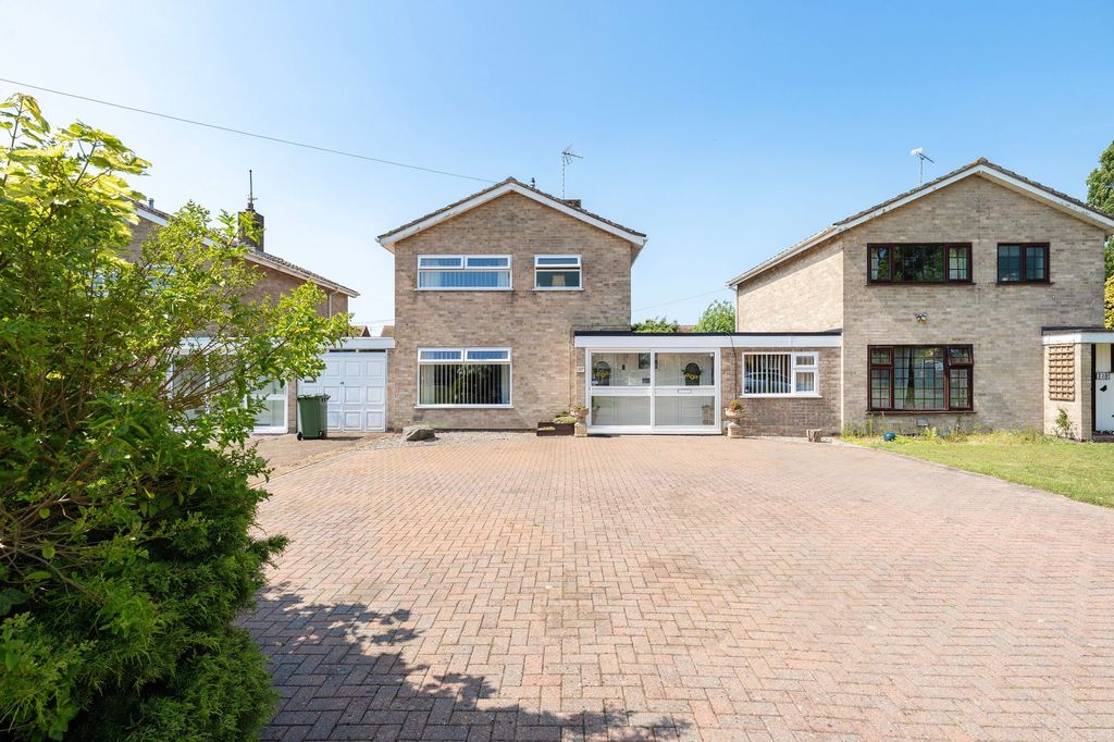 Property photo 1 of 24