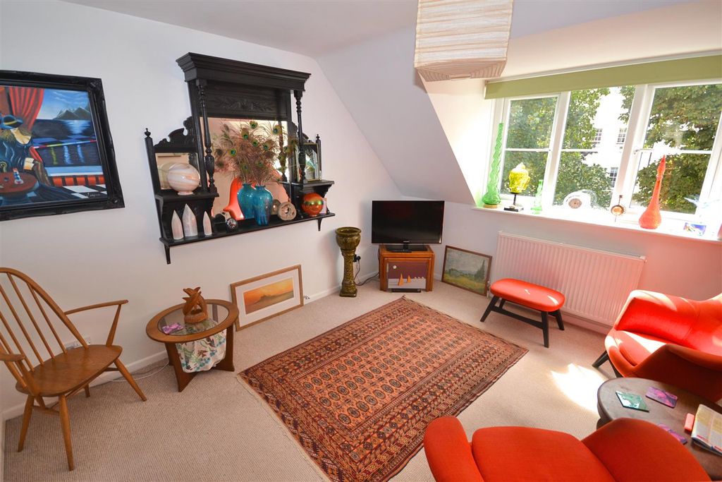 Property photo 3 of 8 2 - 2025-08-15T114209.614.Png