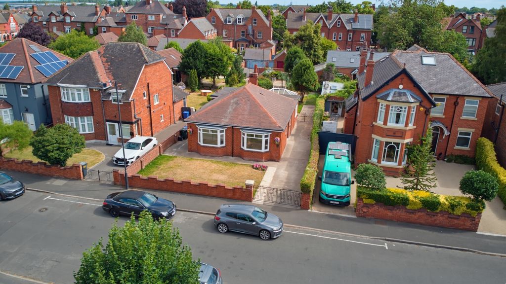 Property photo 2 of 37 Dji_0388