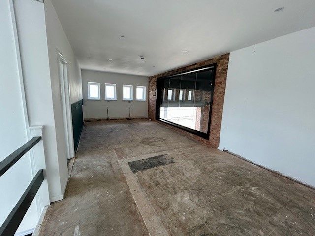 Property photo 3 of 12 Photo 2