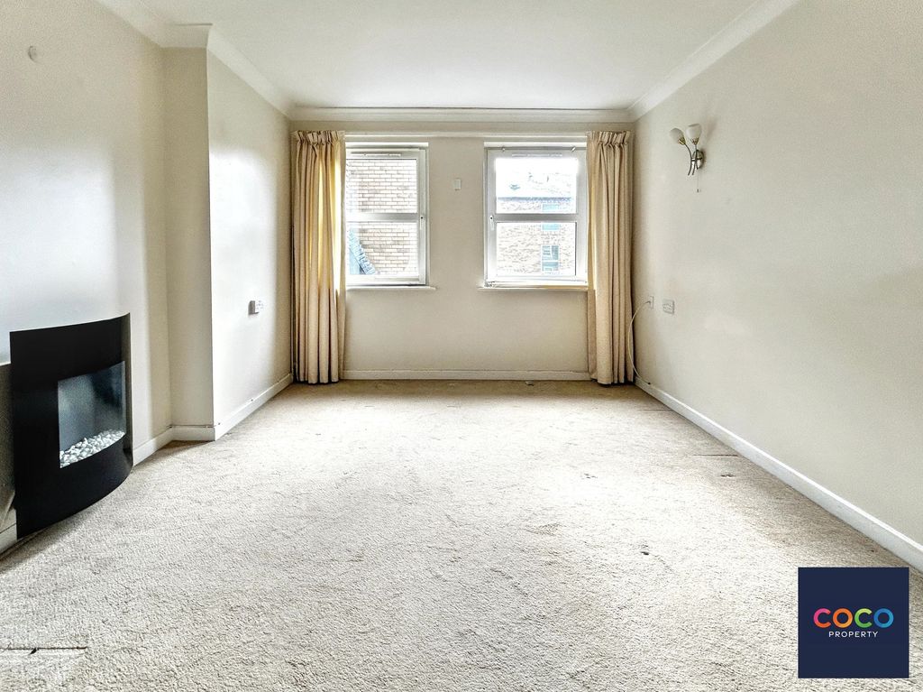 Property photo 3 of 13