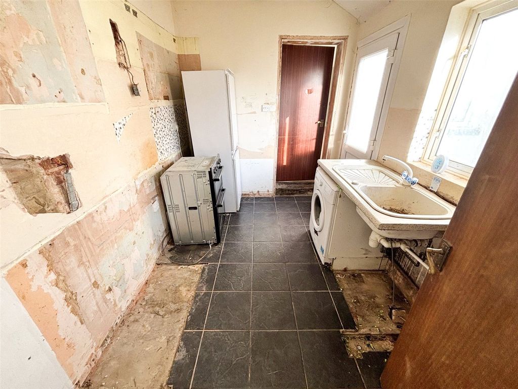 Property photo 2 of 10 Picture No. 05