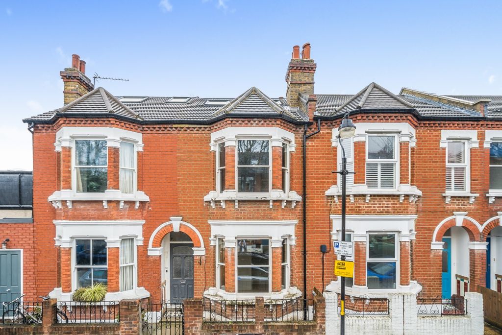 Property photo 1 of 16 965249 (1)