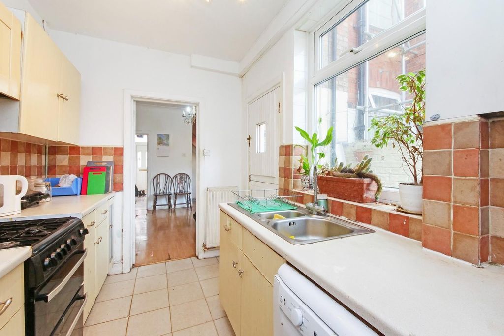 Property photo 3 of 14 Pnmb1086.Jpg