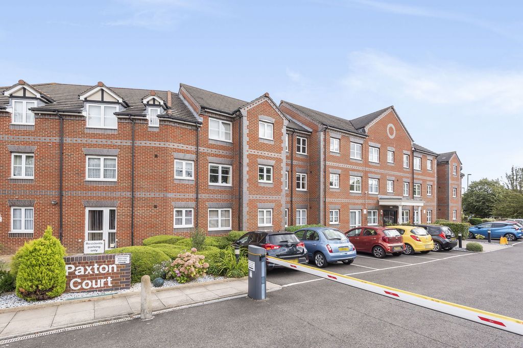 Property photo 1 of 17