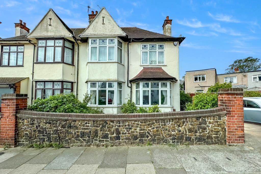 Property photo 1 of 17 Front