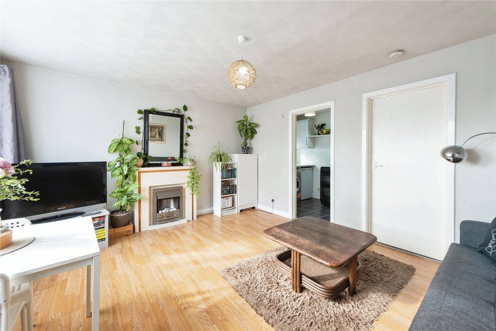 Property photo 3 of 16 Picture No. 09