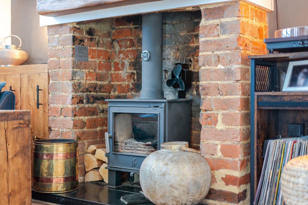 Property photo 3 of 20 1423231-16-69B1B6...