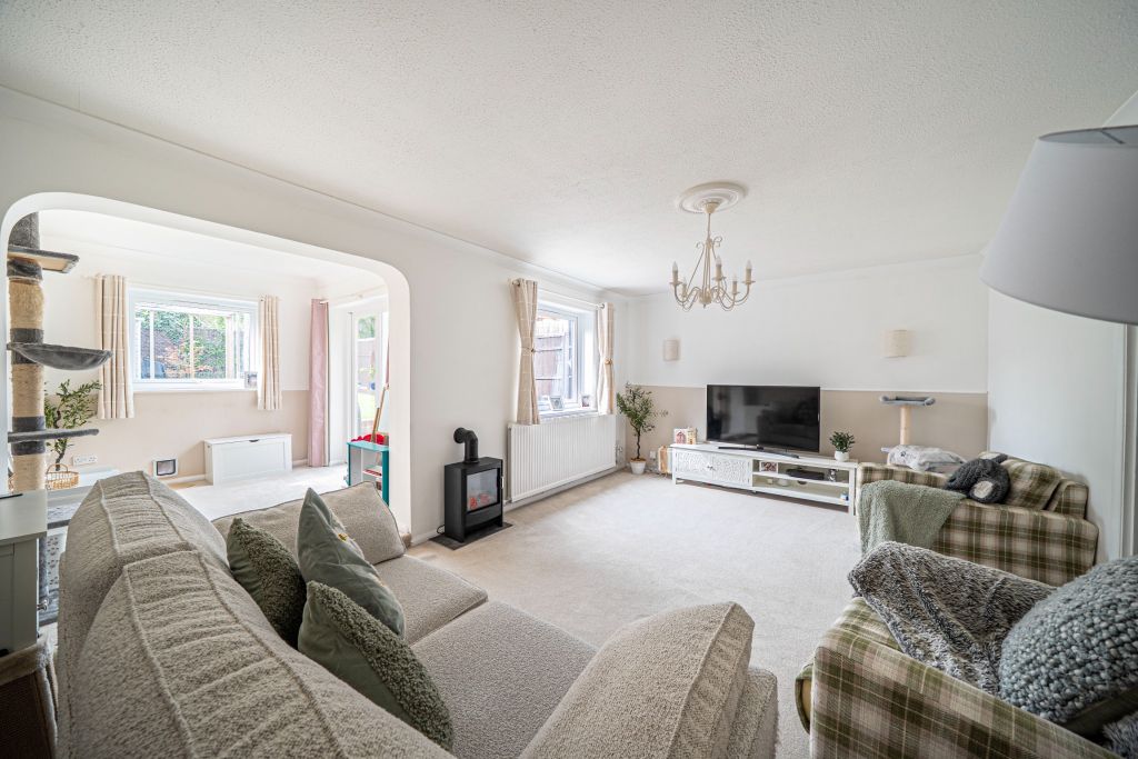 Property photo 3 of 21