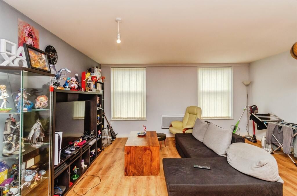 Property photo 3 of 9