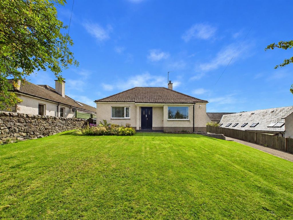 Property photo 1 of 19 Outside
