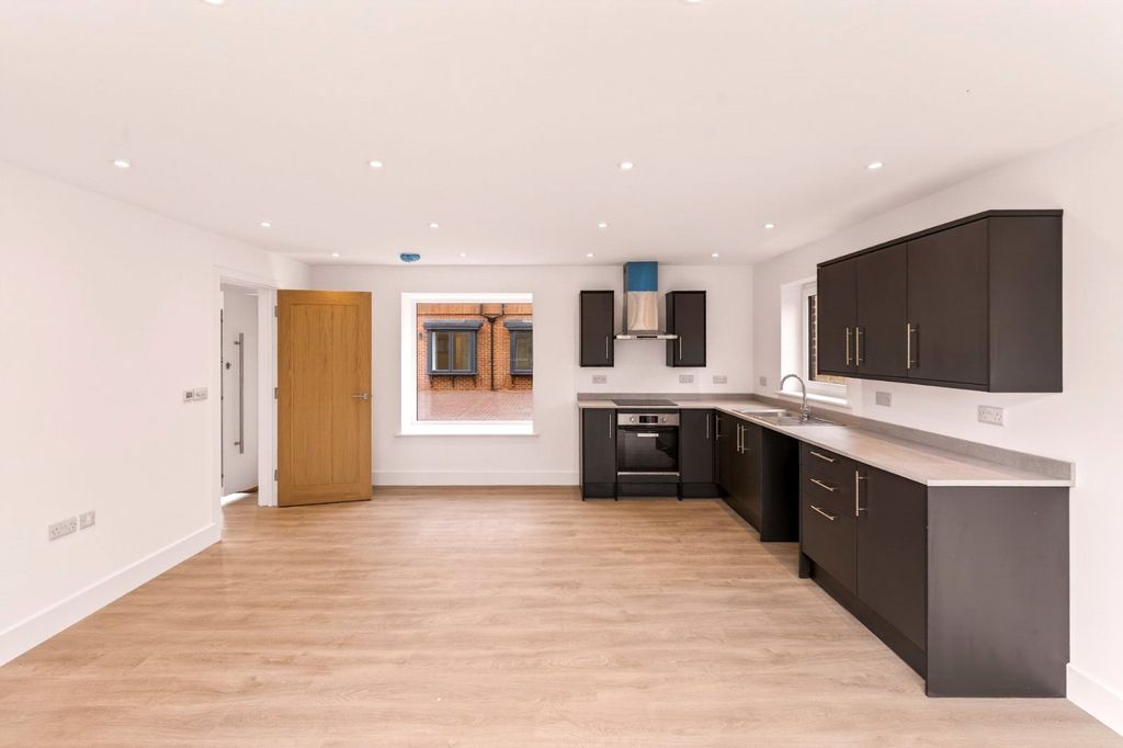 Property photo 3 of 11 Picture No. 09