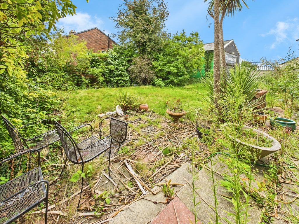 Property photo 2 of 37