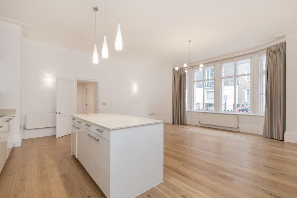 Property photo 3 of 12 Gff, 63 Montagu S...