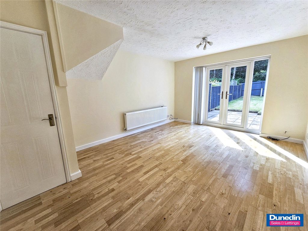 Property photo 3 of 15 Picture No. 10