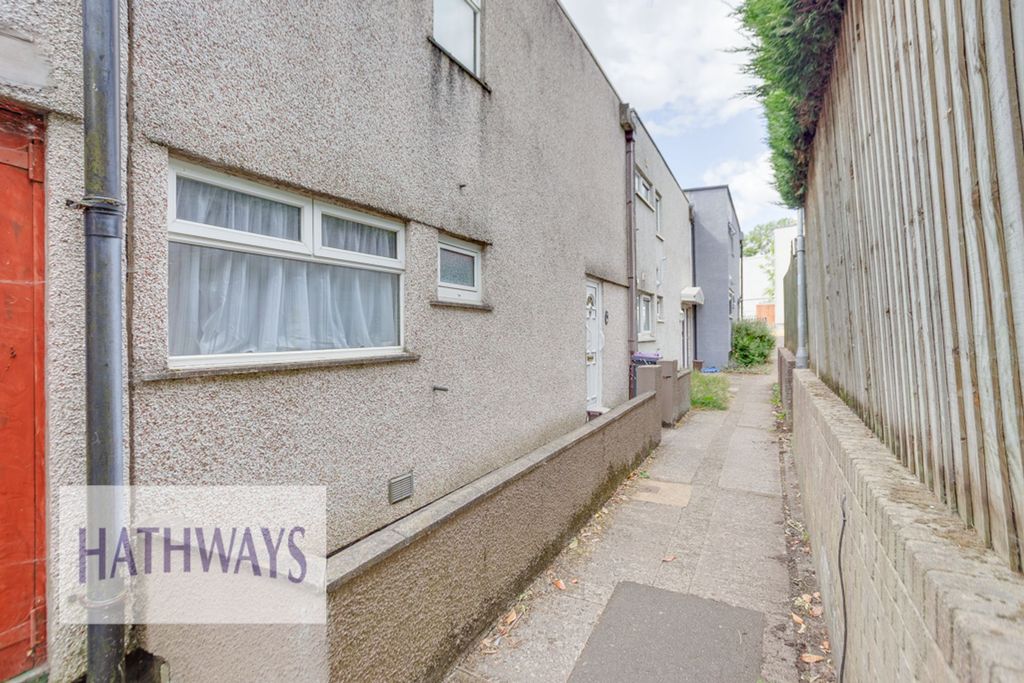Property photo 3 of 48