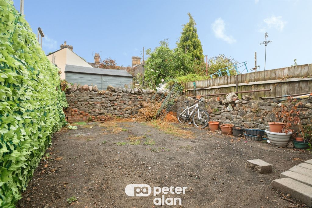 Property photo 2 of 23