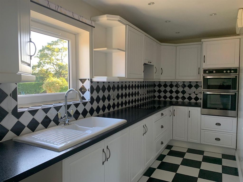 Property photo 2 of 12 Kitchen.Jpg