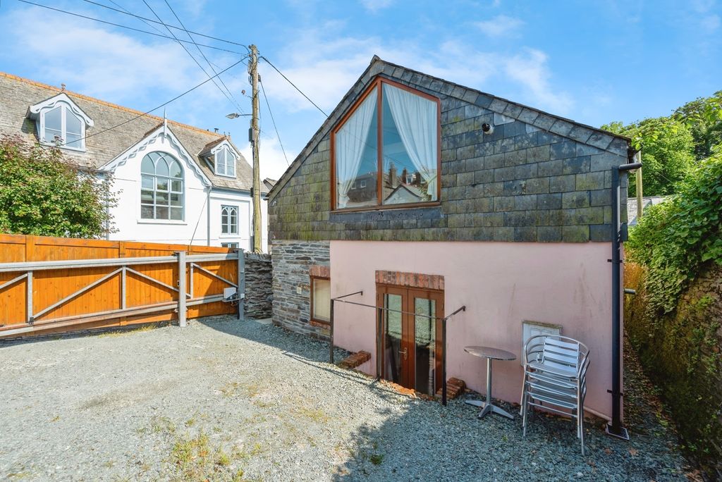 Property photo 1 of 17 Photo