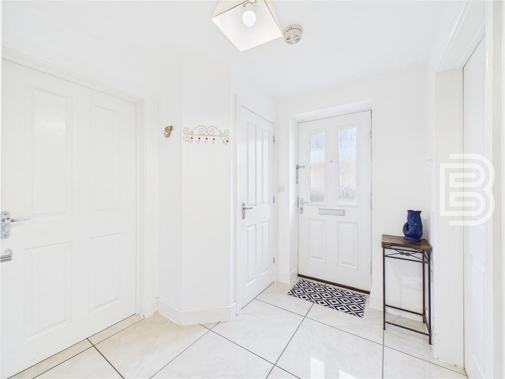 Property photo 2 of 18 Entrance.Jpg