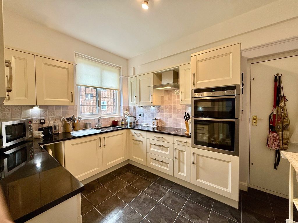 Property photo 3 of 9 Picture No. 08