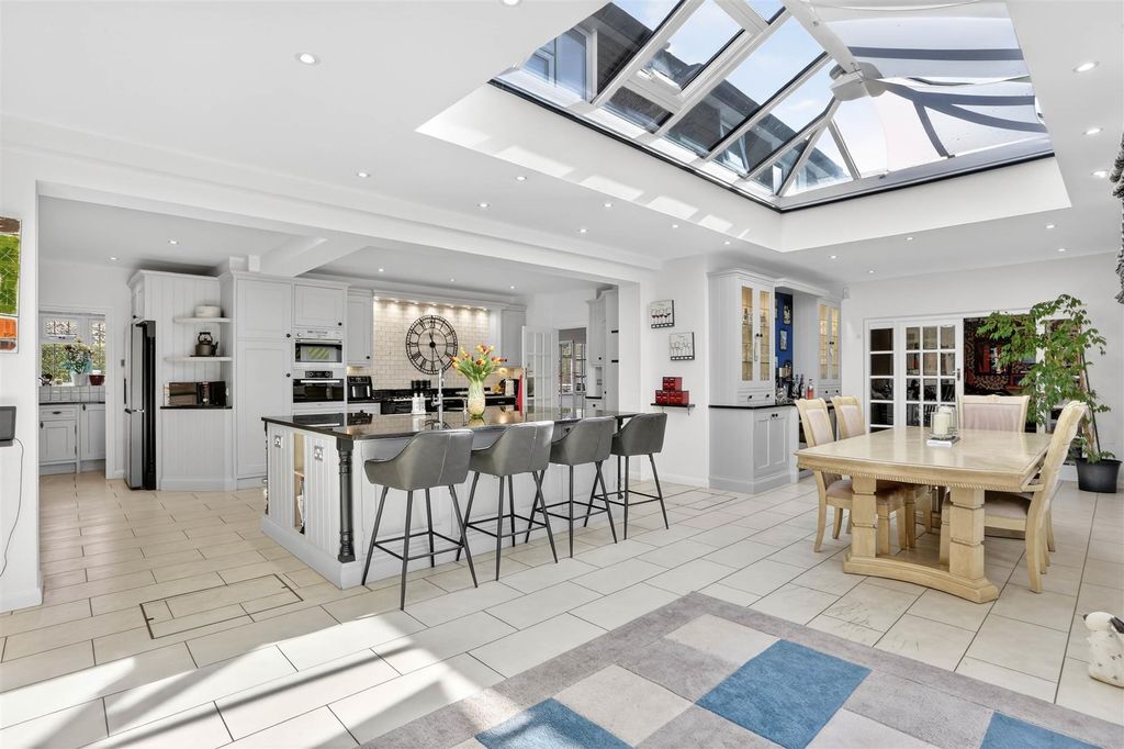 Property photo 2 of 63 1659426840 - 55.Jpg