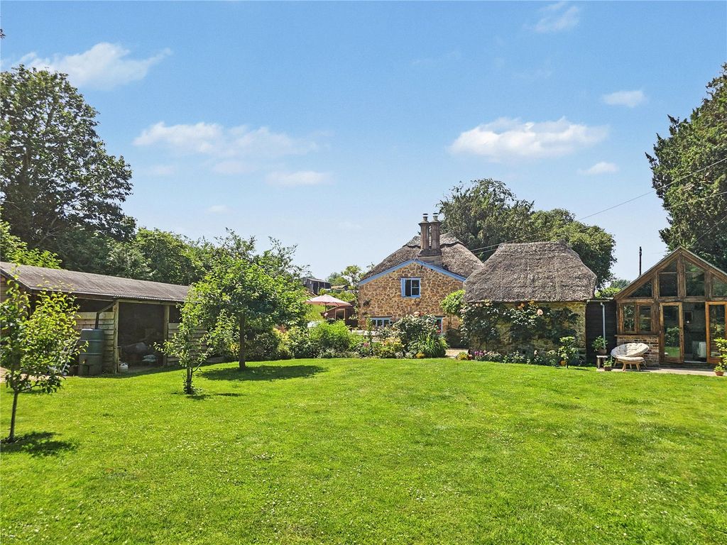 Property photo 1 of 38 Picture No. 17