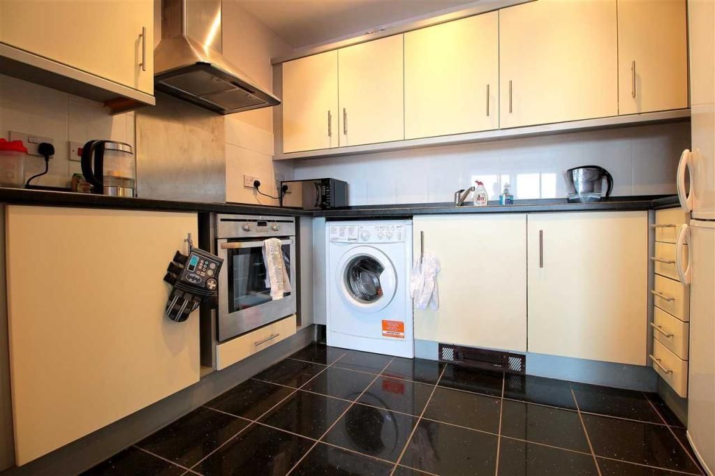 Property photo 2 of 7 85684_Raa1004575_Img_03_0000.Png