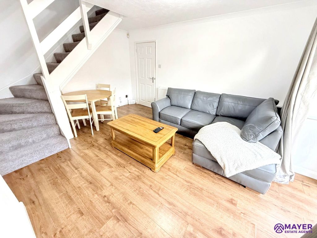 Property photo 3 of 12