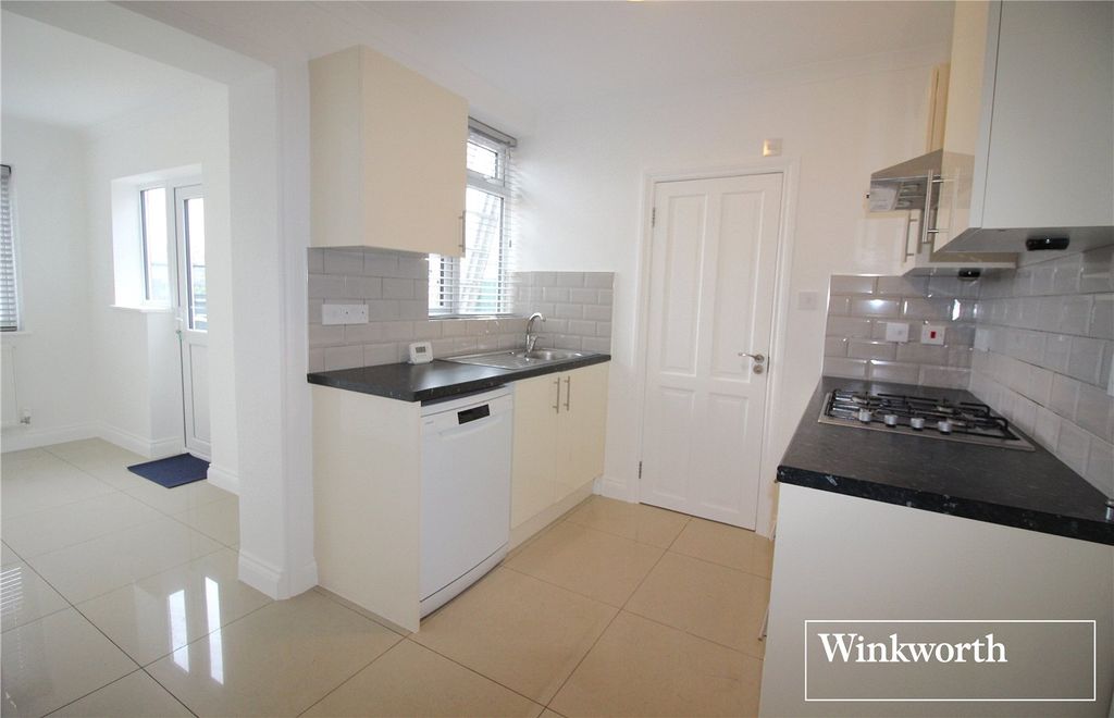 Property photo 3 of 9 Picture 3