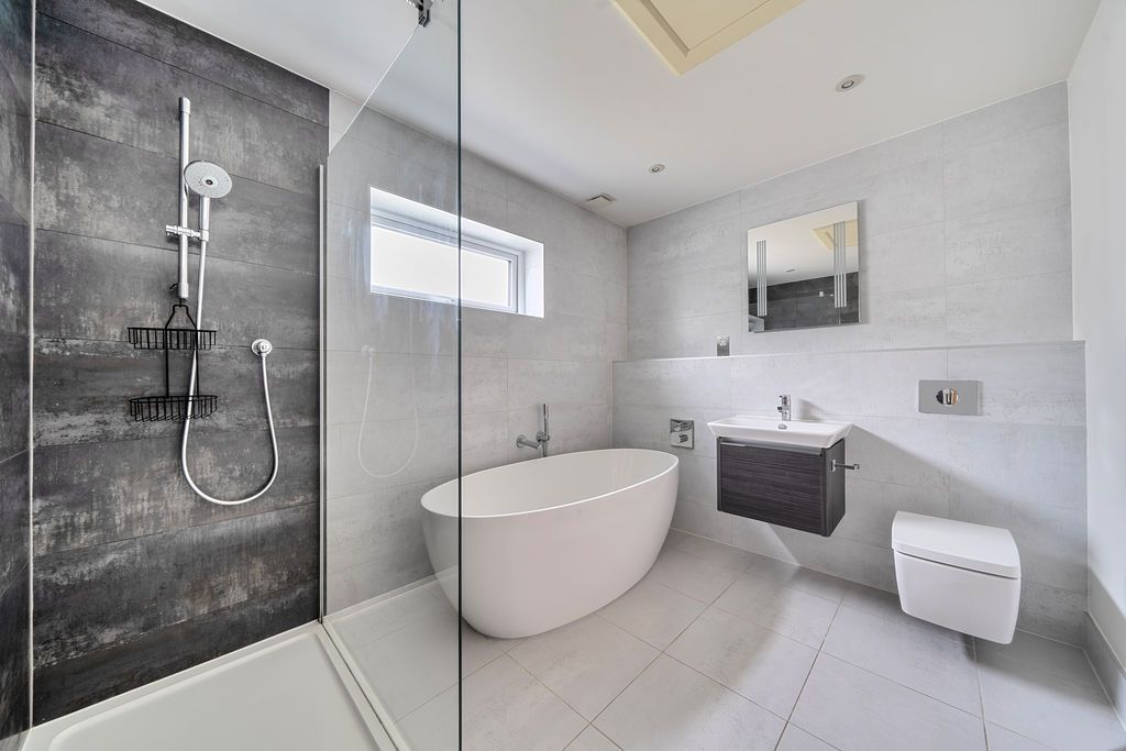 Property photo 3 of 25 Photo 14