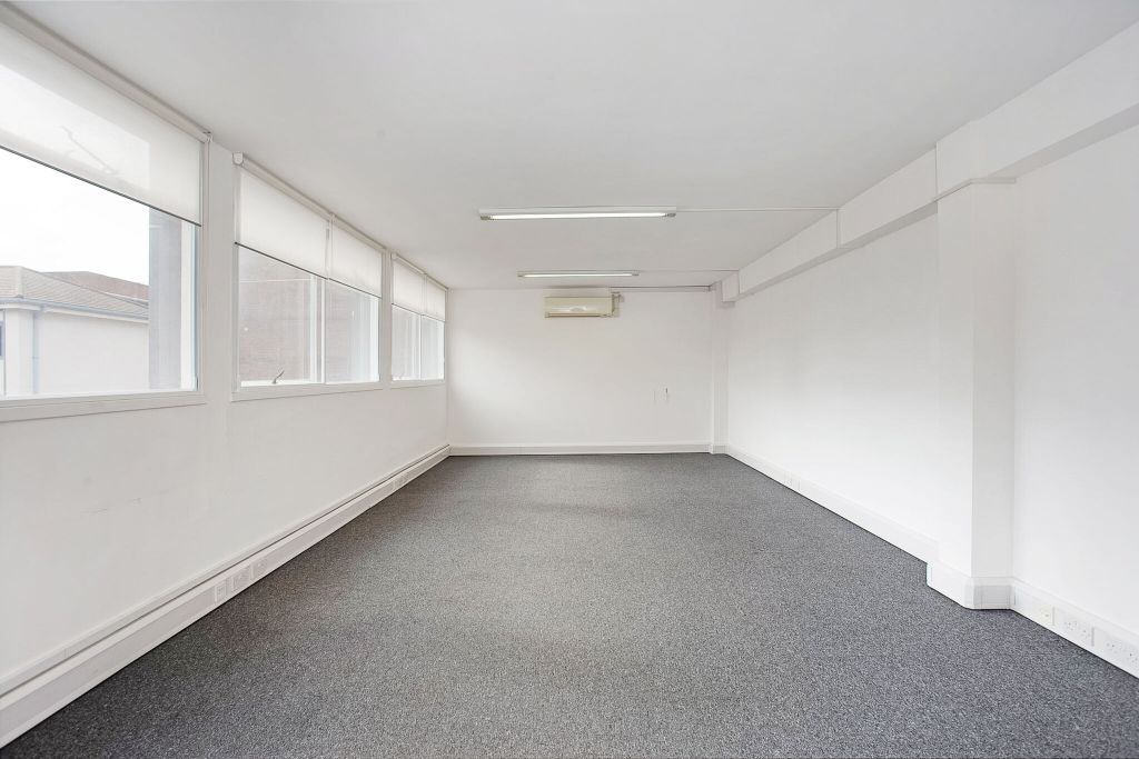 Property photo 2 of 5