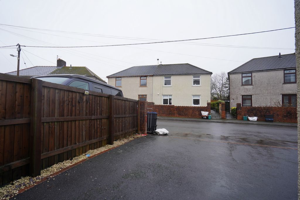 Property photo 2 of 41 Photo 34