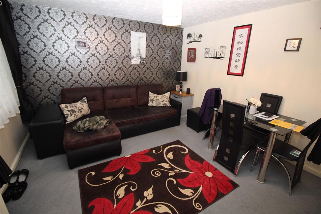 Property photo 3 of 6 Living Room.Jpg