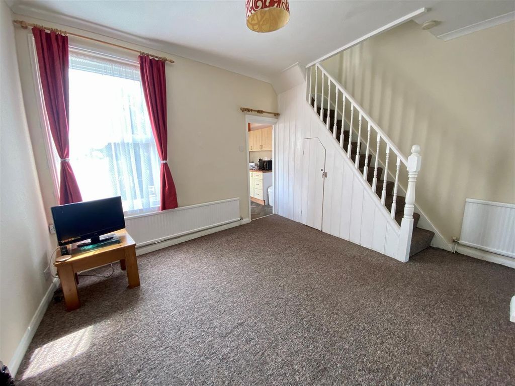 Property photo 3 of 8 5.Jpg