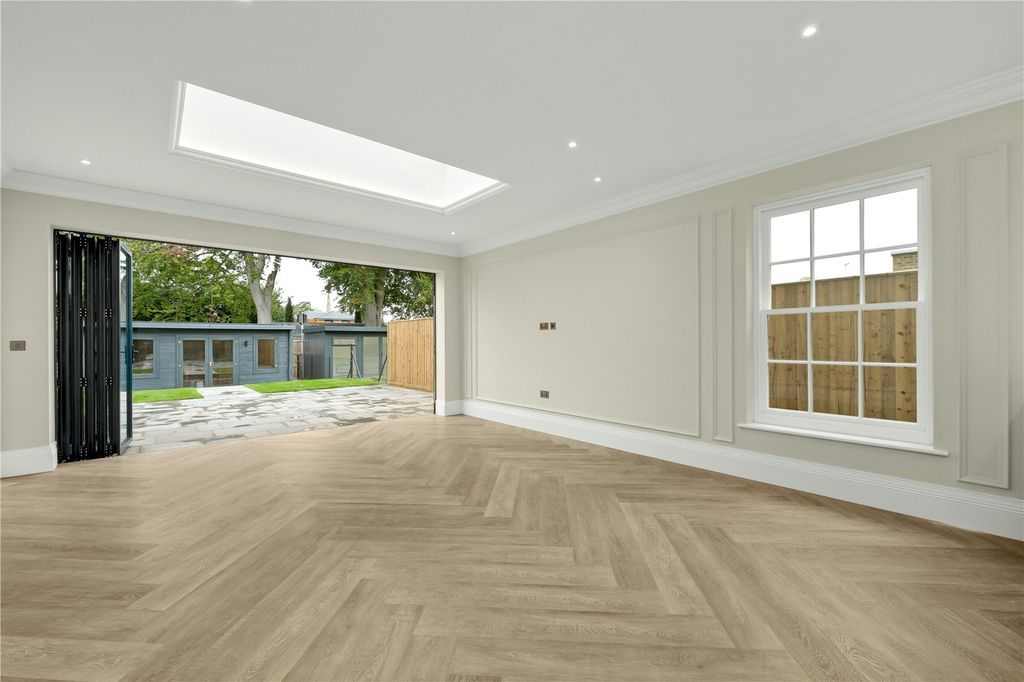 Property photo 3 of 15 Picture No. 22