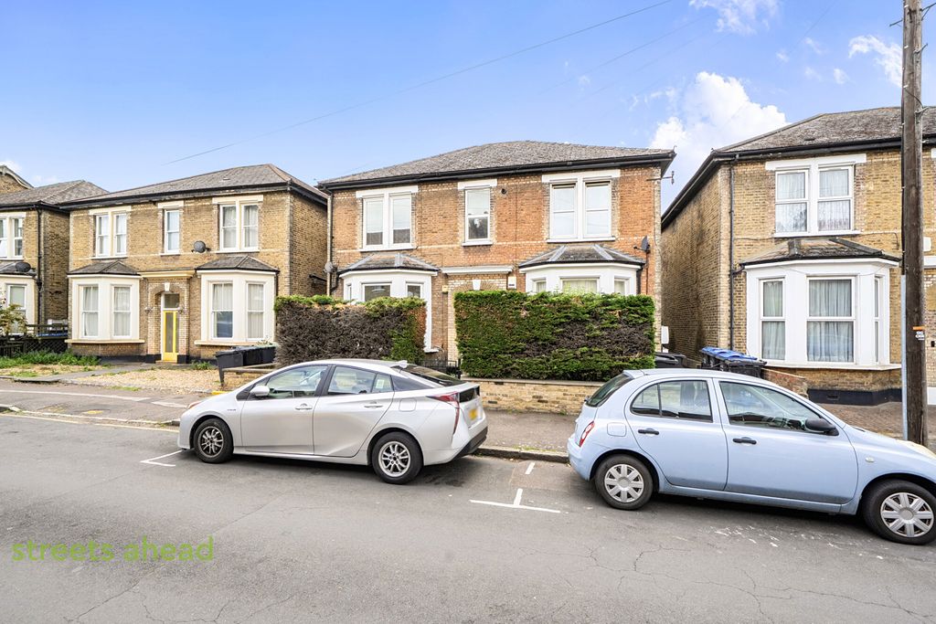 Property photo 1 of 11 Ab594d5c-c371-4d0...