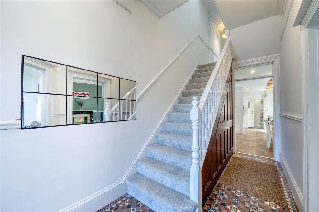 Property photo 2 of 16 Entrance