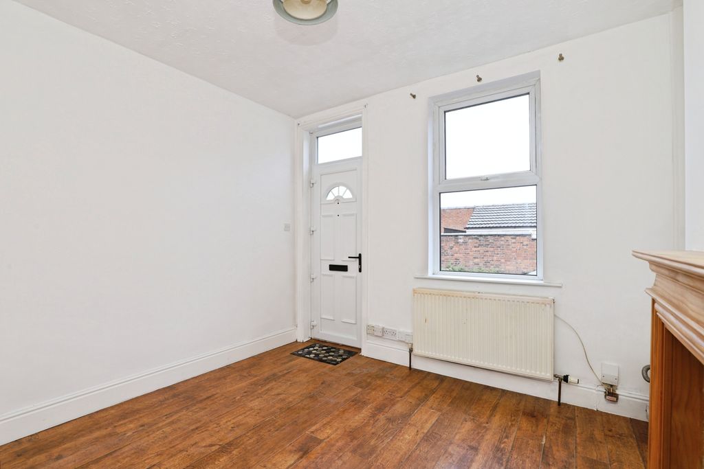 Property photo 2 of 15 Living Room