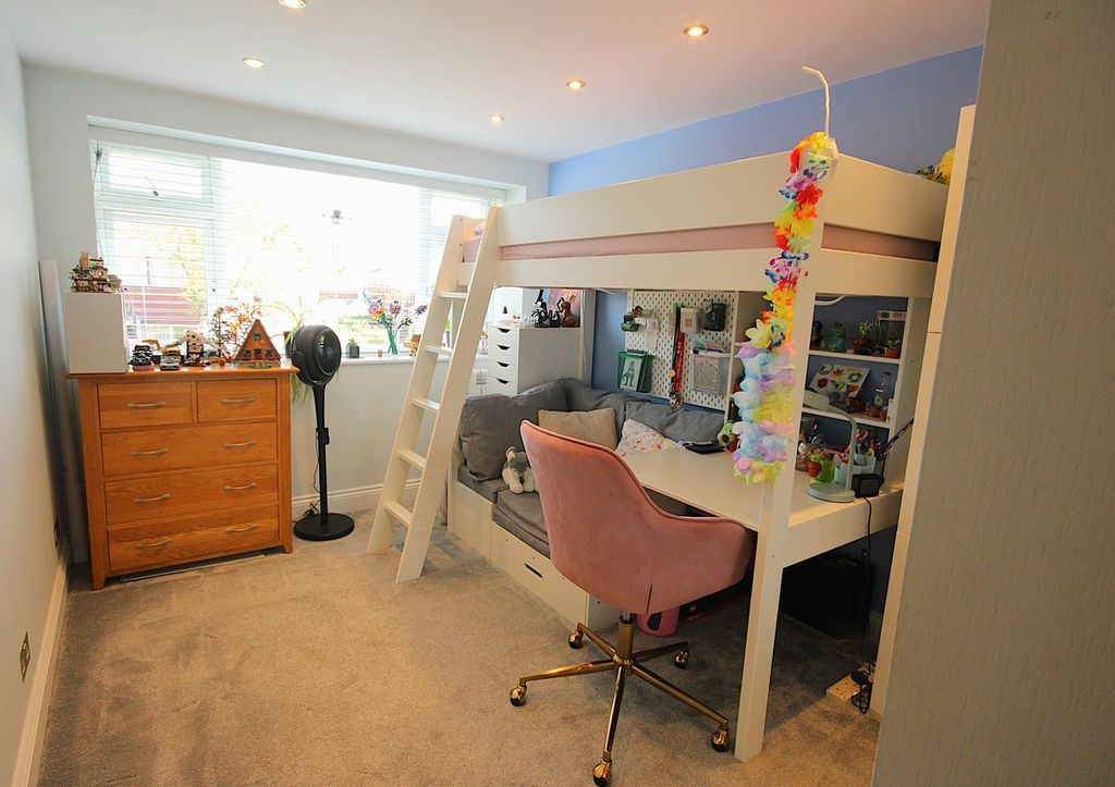 Additional image 10 of 3 bed flat for saleLes Quennevais Park Flats, St Brelade JE3