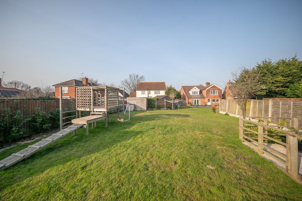 Property photo 3 of 33
