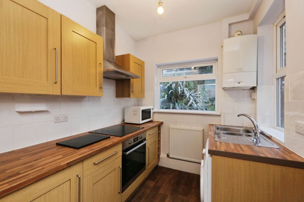 Property photo 3 of 25 Pbox-Img.Jpg