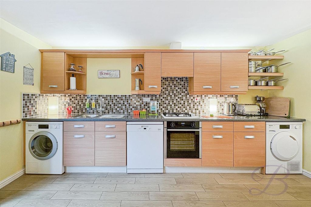 Property photo 2 of 26 A6A86E78-Unknown-1.Jpeg