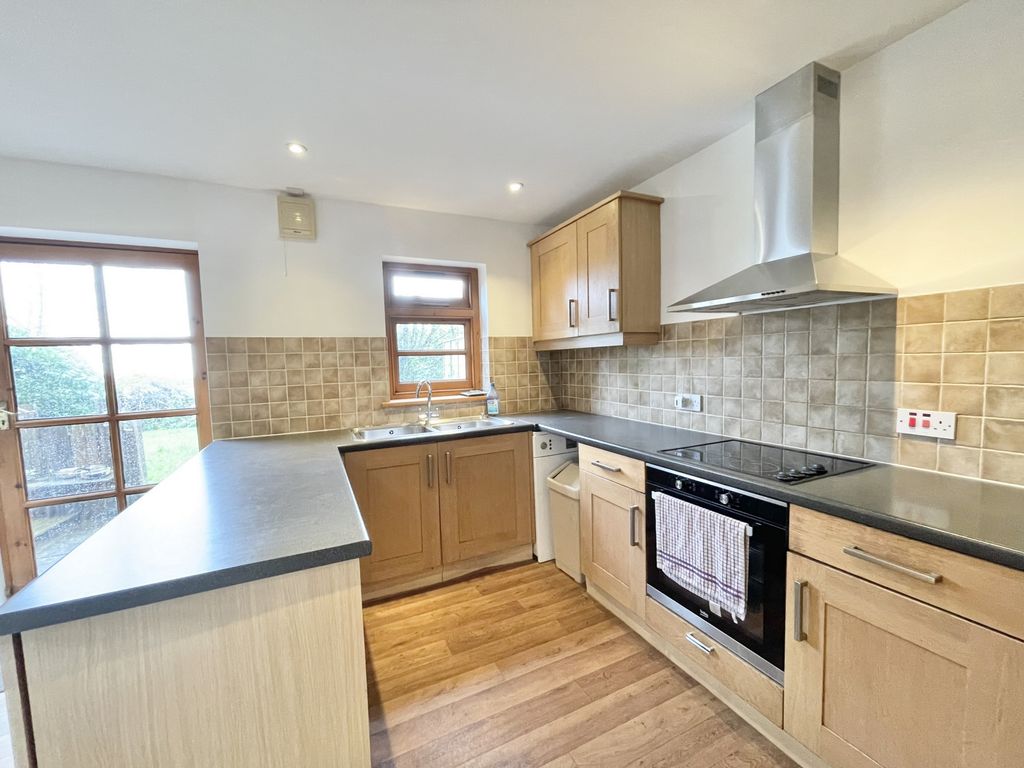 Property photo 3 of 19 Photo 3