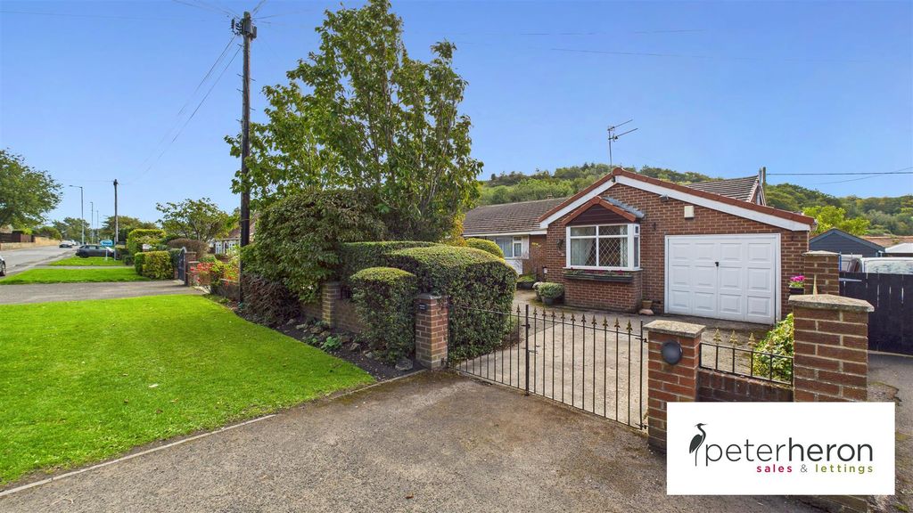 Property photo 1 of 31 Cam05632G0-Pr0062-Still032.Jpg