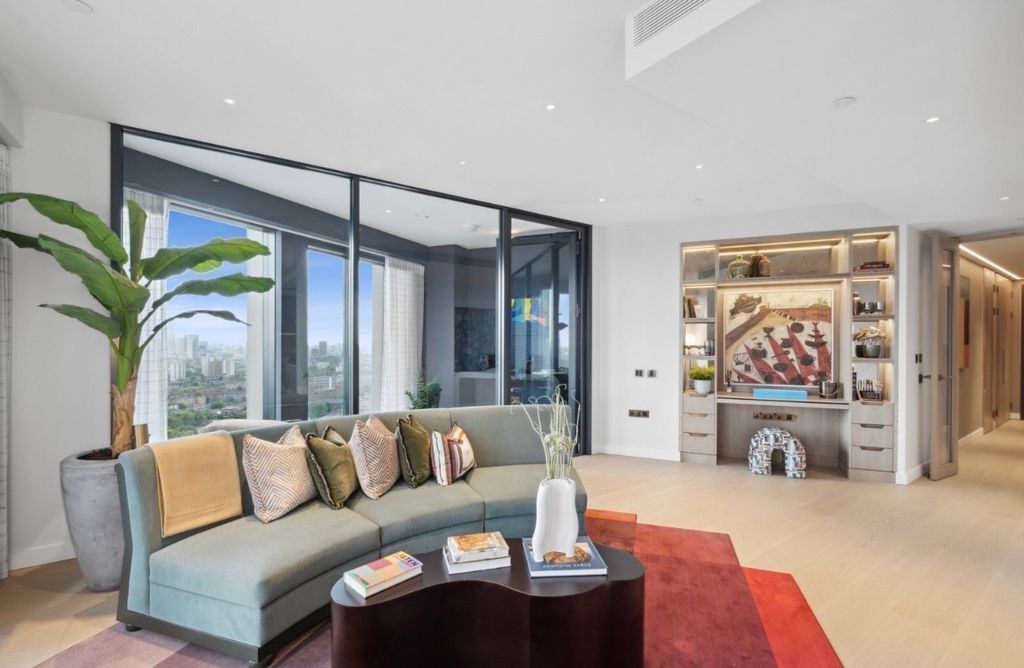 Property photo 3 of 28