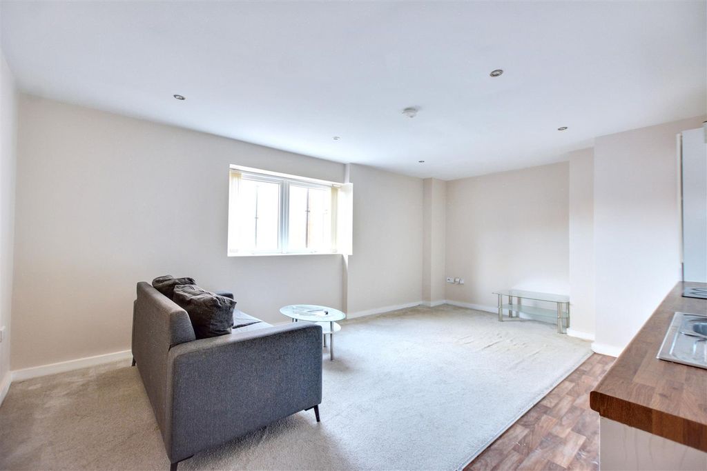 Additional image 4 of 2 bed flat for saleSouth Street, Ilkeston DE7